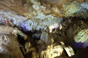 Cuevas de Fuentes de León