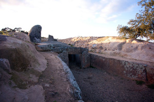 B_DOLMEN_DE_LACARA_08