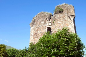 Valverde de la Vera Castle